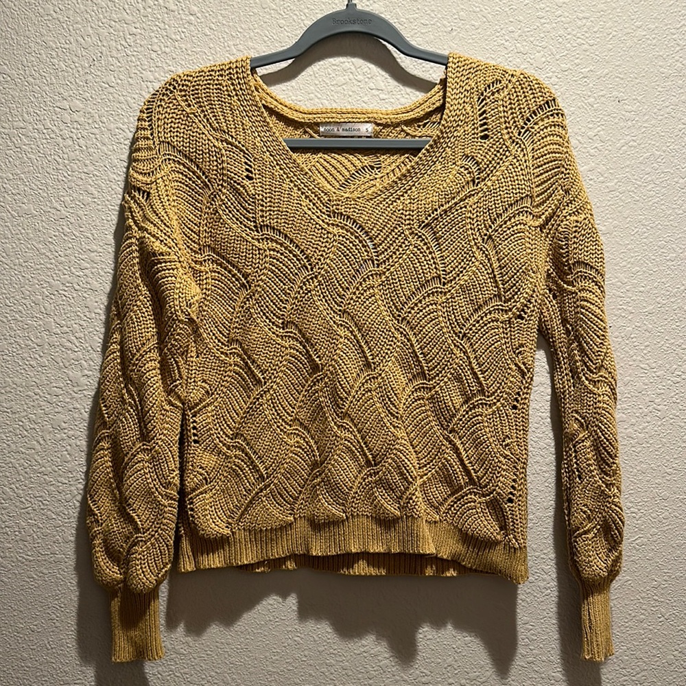 Adorable Sweater - Size S